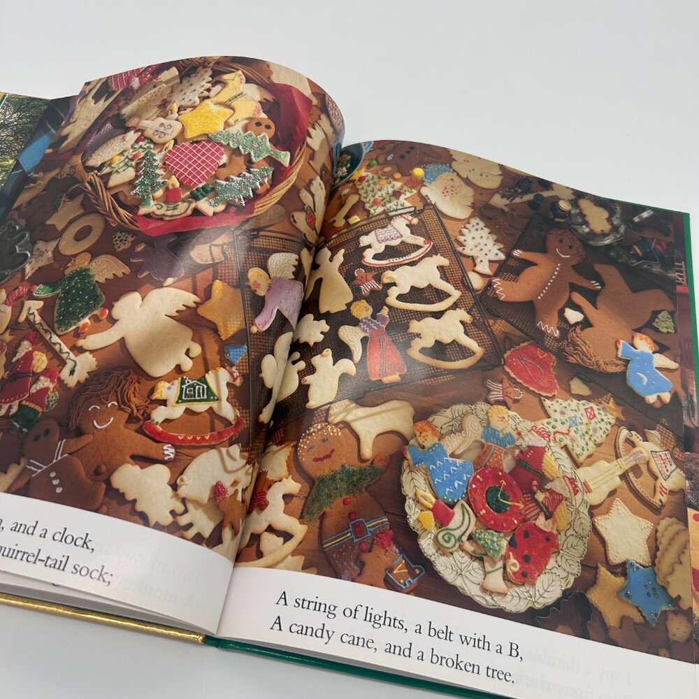 I Spy Christmas:  A Book of Picture Riddles - Hardcover - VERY GOOD - Picture 4 of 9